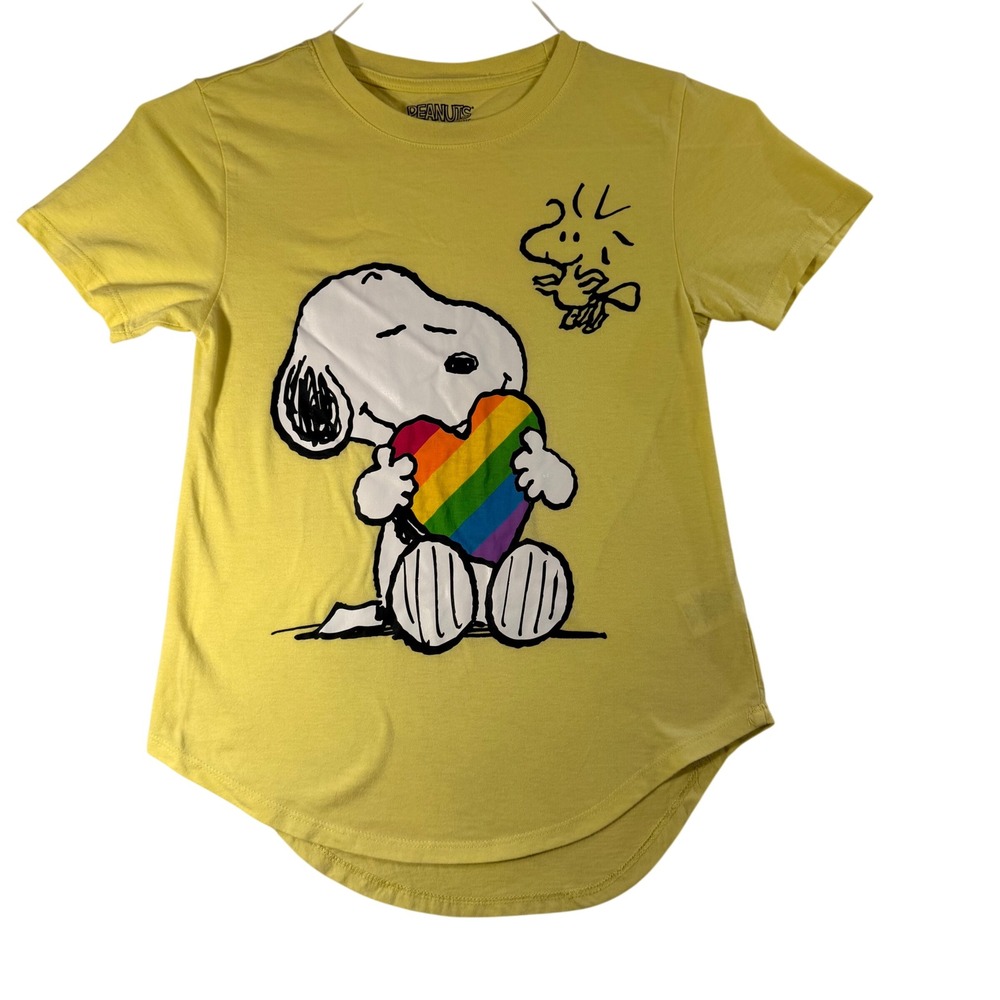 Peanuts Snoopy Woodstock Rainbow Heart Yellow Graphic‎ T-Shirt XS